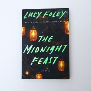 The Midnight Feast: A Novel by Lucy Foley thriller drama fiction trade paperback